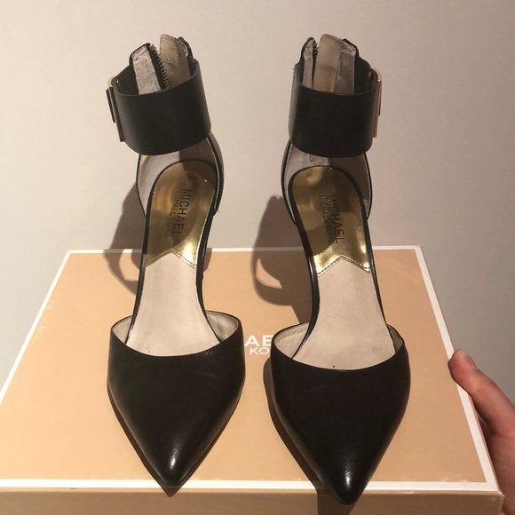 Michael Kors heels - Picture 2 of 4